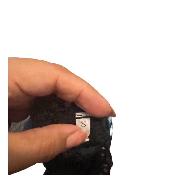 Victorian style black lace blouse - Picture 5 of 8